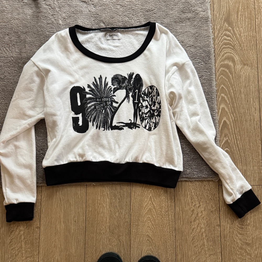 Lauren Moshi Black and White Graphic Cropped Sweatshirt
